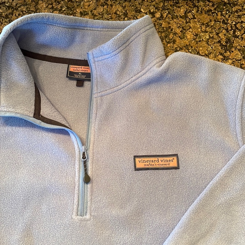 Mens- Light blue vineyard vines fleece sweatshirt